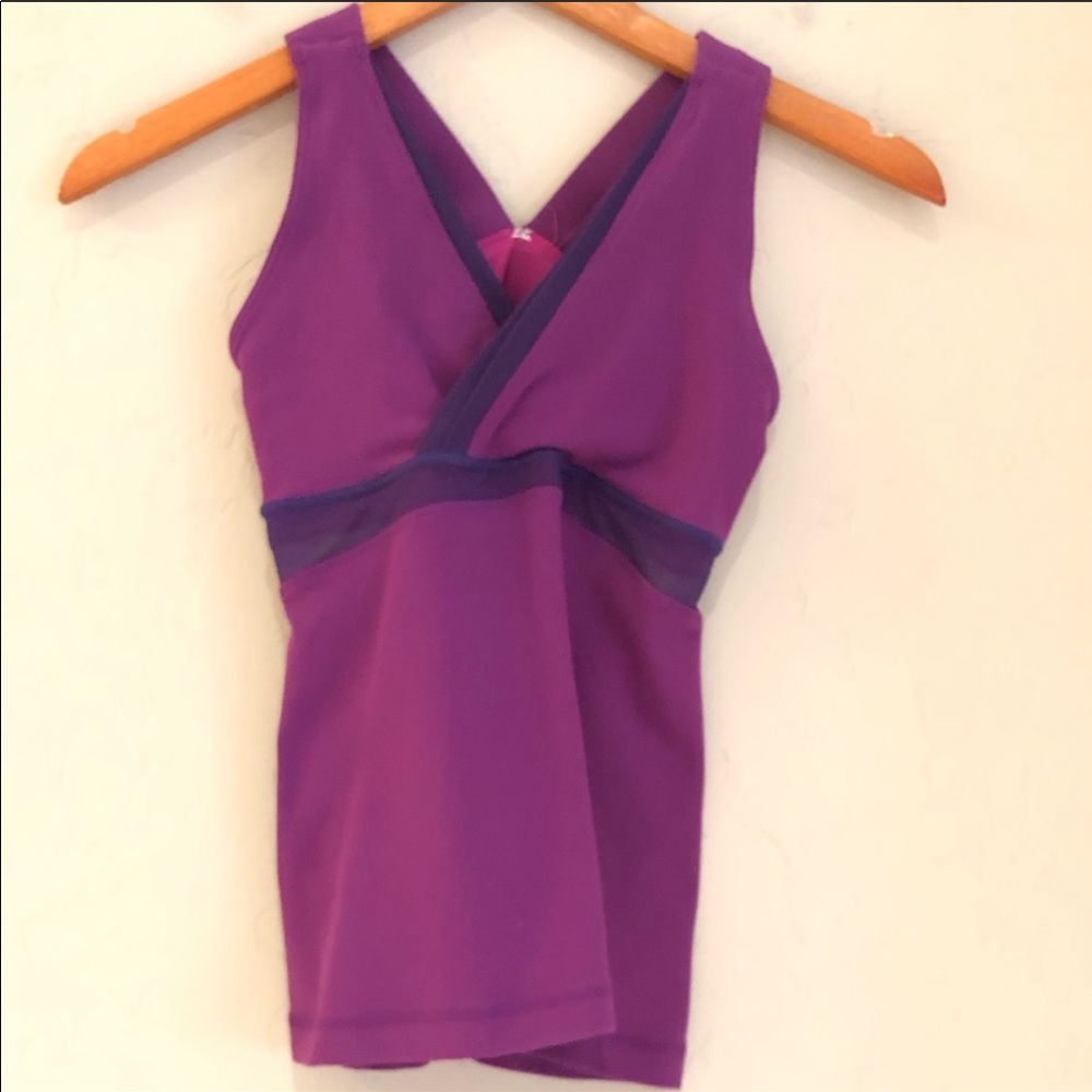 Lululemon top